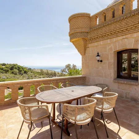 Castillo Coveta Aparthotel 4*